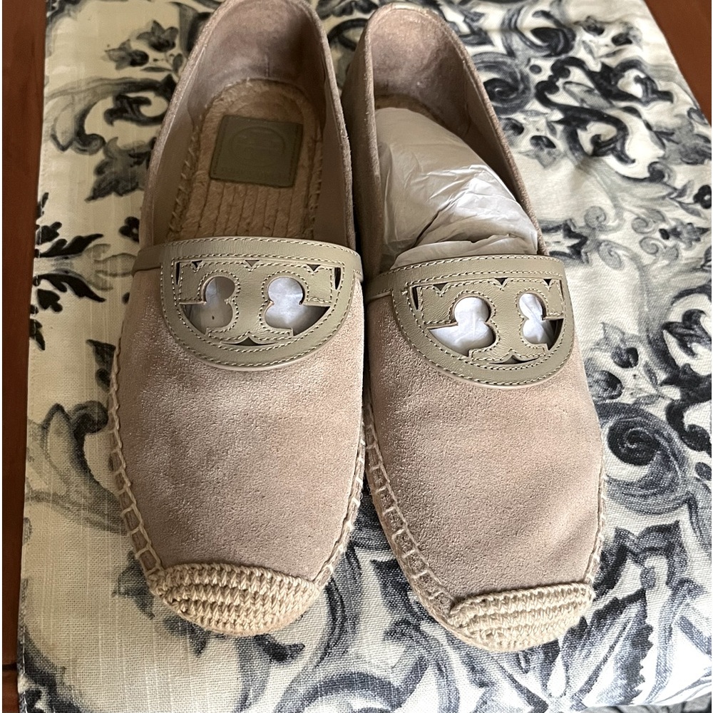 Tory Burch Sidney Espadrilles size 8